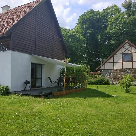 Apartament Przy Kamiennej Chacie Zalewo  Esterno foto